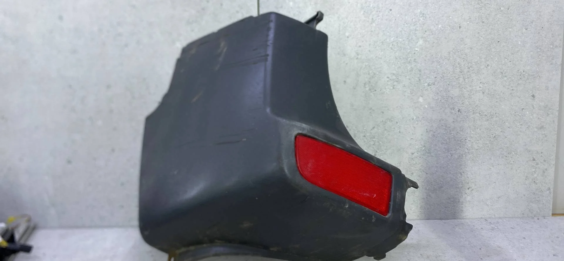 Клык бампера левый Mercedes-Benz Sprinter W906