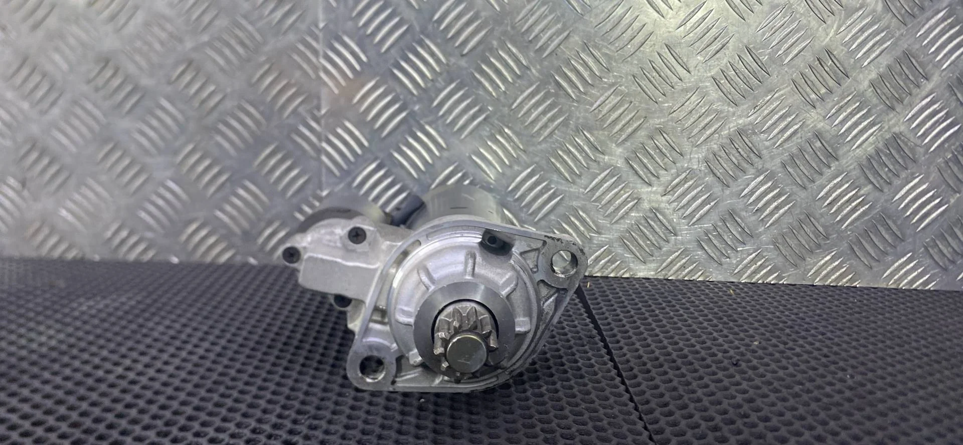 Стартер Volkswagen Transporter T4 (1990 - 2003)