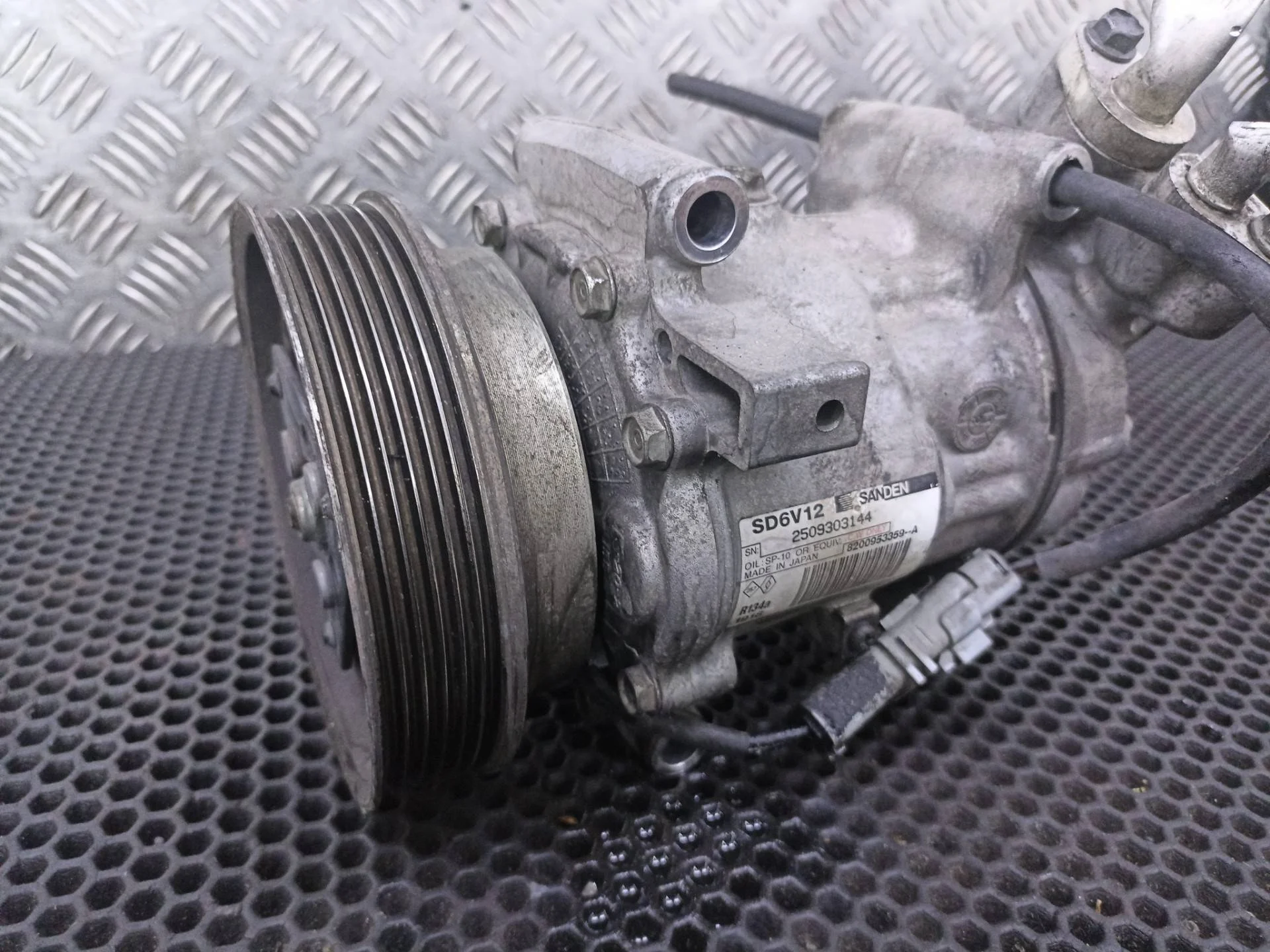 Компрессор кондиционера Renault Clio 3 2007