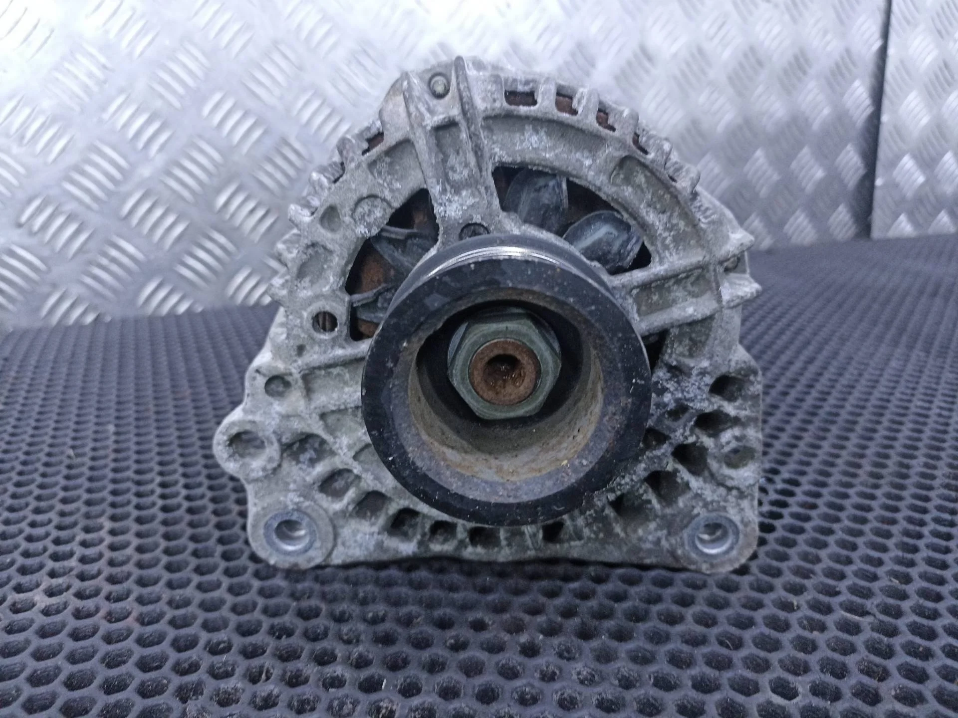 Генератор Volkswagen Golf 4 2005 028903028D