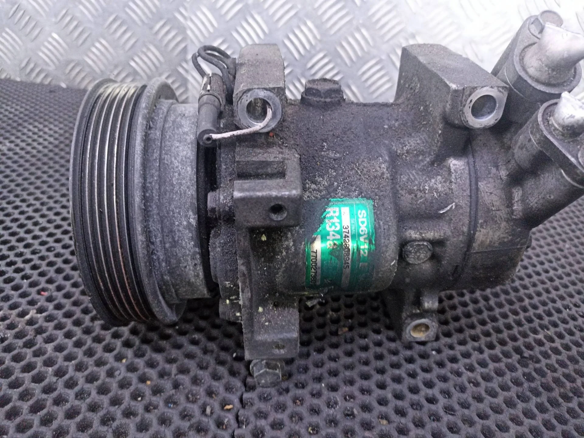 Компрессор кондиционера Renault Clio 2 2-й рест.