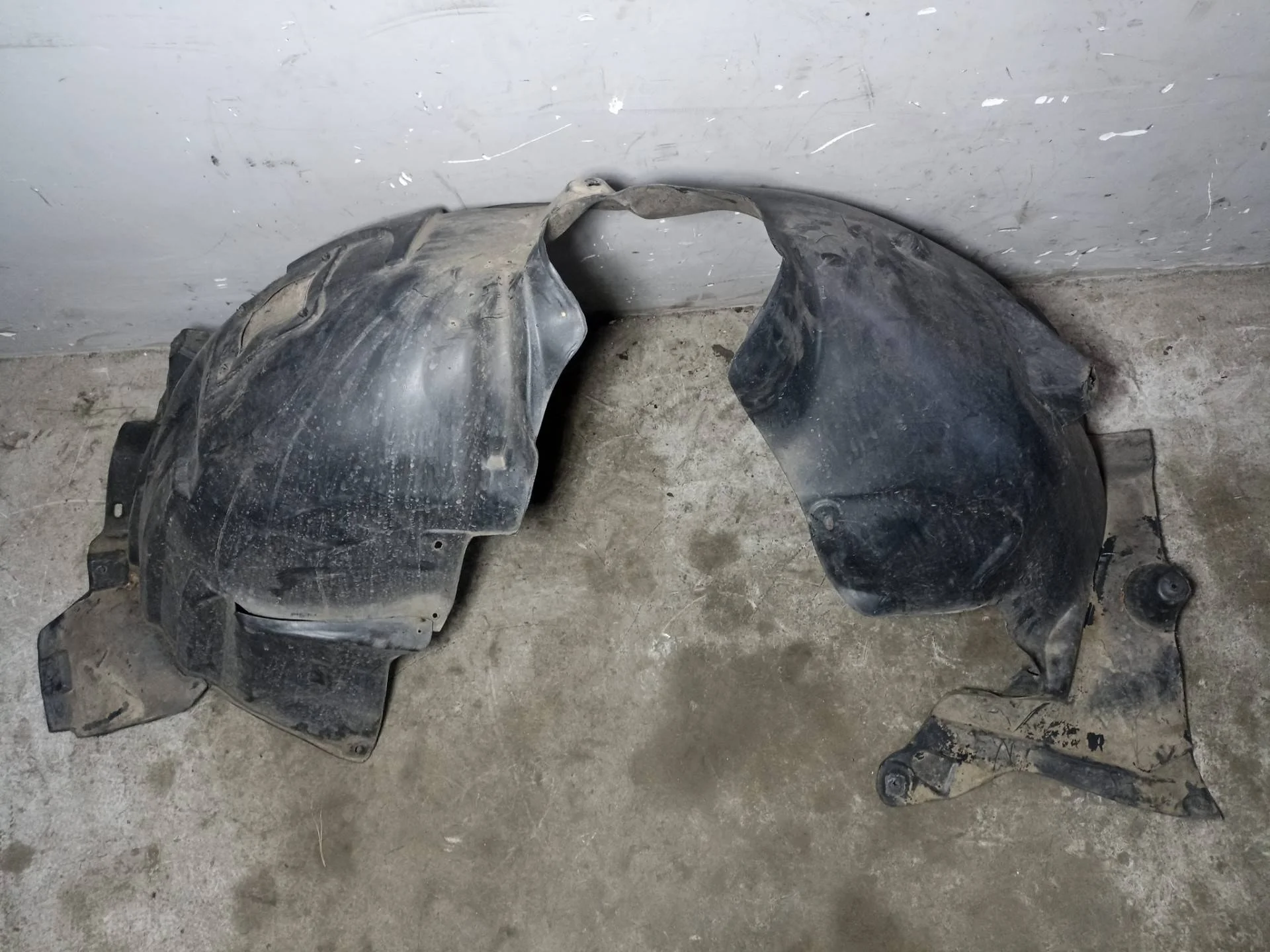 Подкрылок передний правый Mercedes-Benz A W176