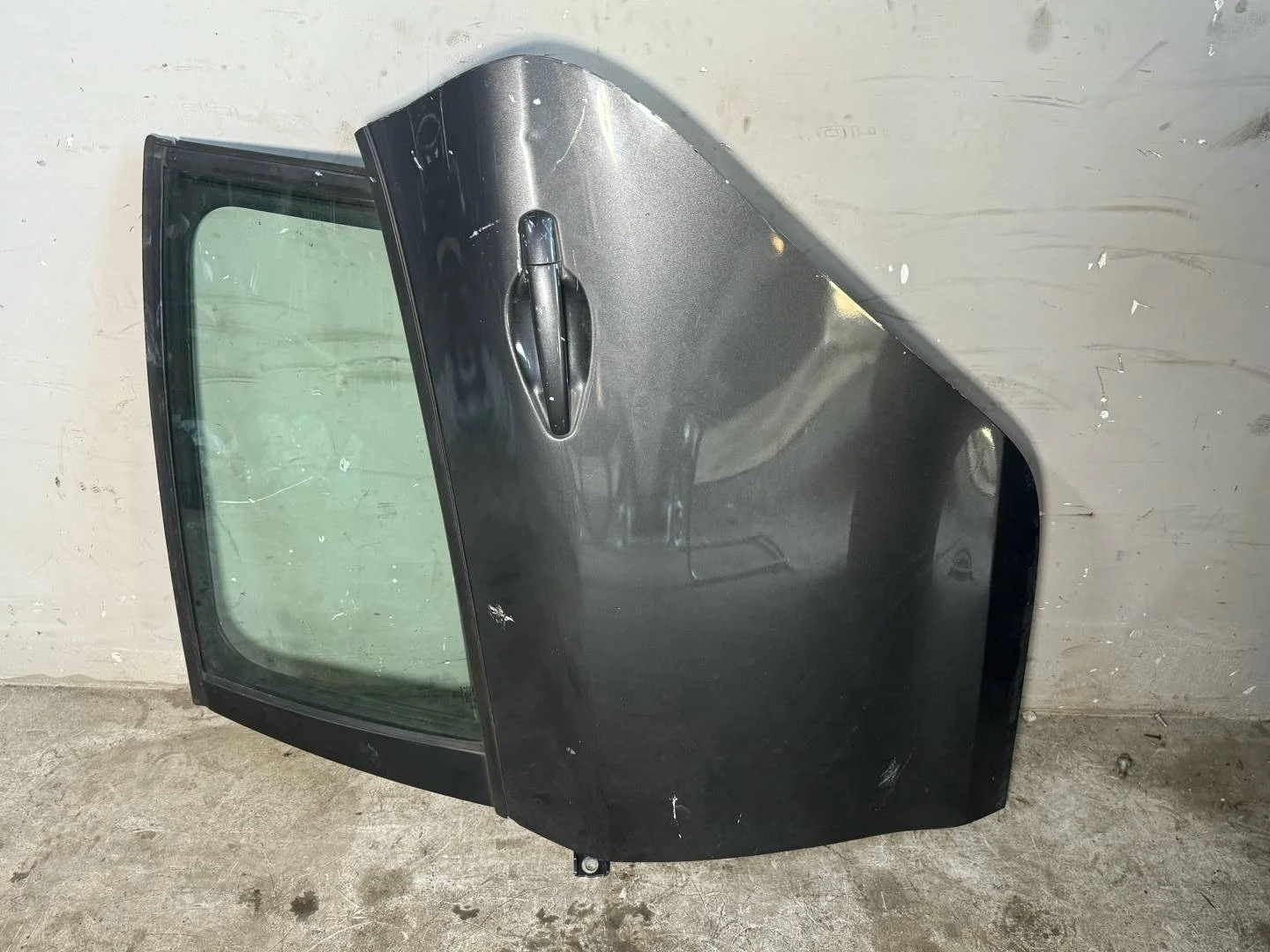 Дверь задняя правая Peugeot 208 2014 9671907580