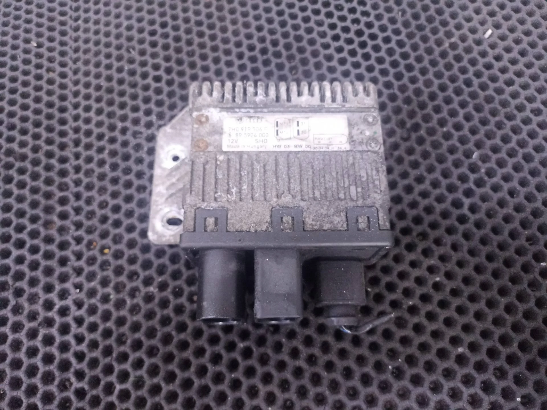 Блок управления вентилятором радиатора Volkswagen