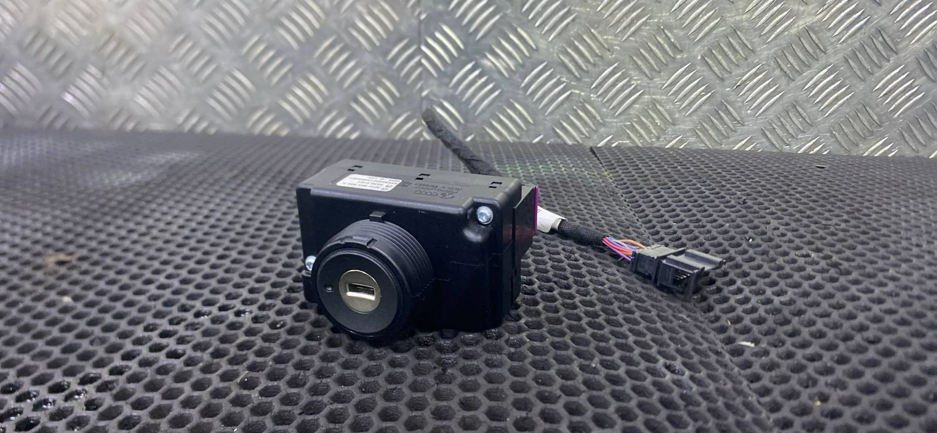 Замок зажигания Volkswagen Touareg (2002 - 2007)