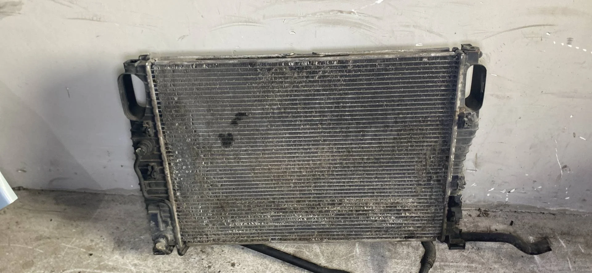 Радиатор кондиционера Mercedes-Benz E W211 2004