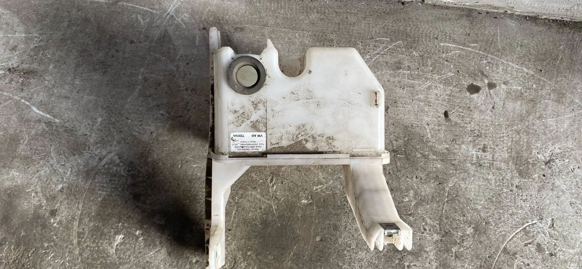 Бачок омывателя Volkswagen Tiguan 2 (2016 - 2021)