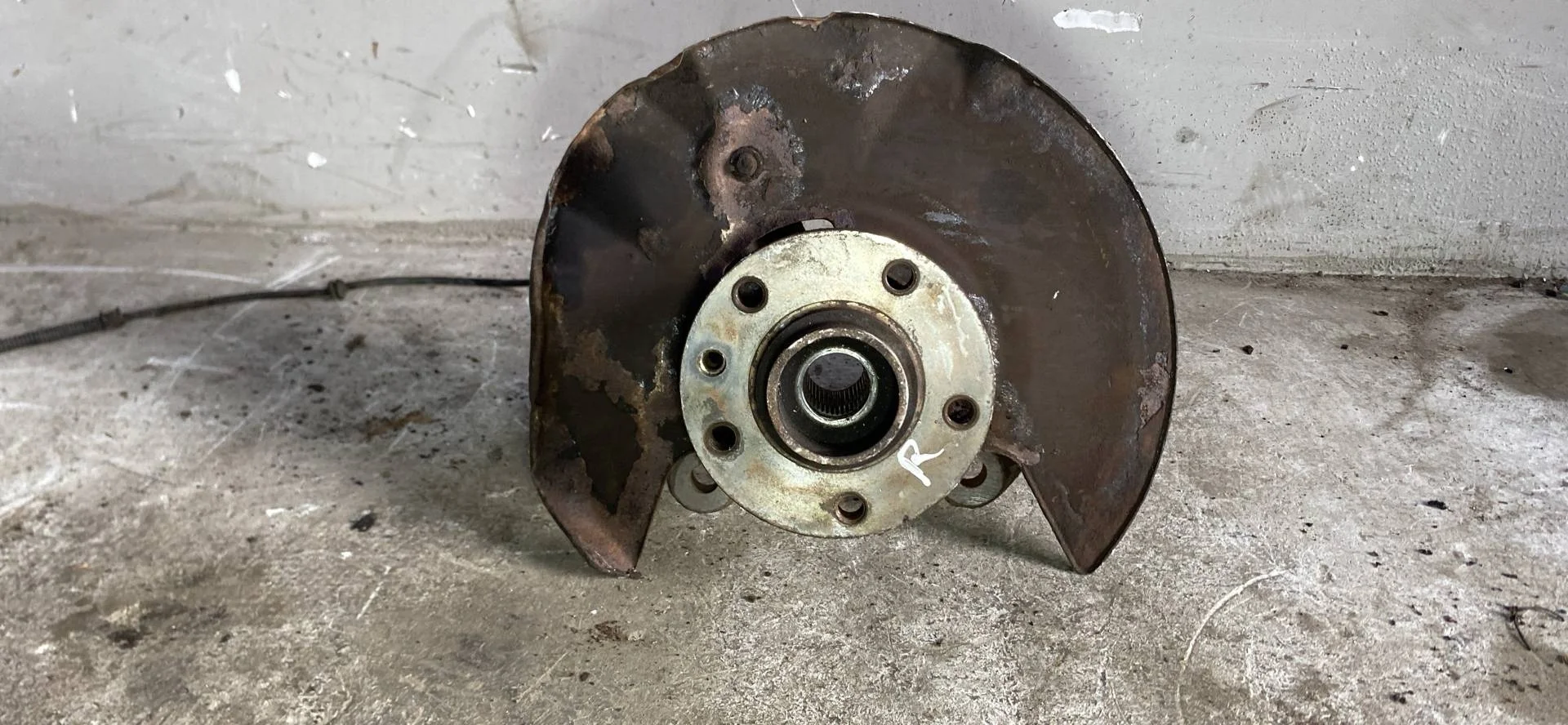 Кулак правый Volkswagen Transporter T5