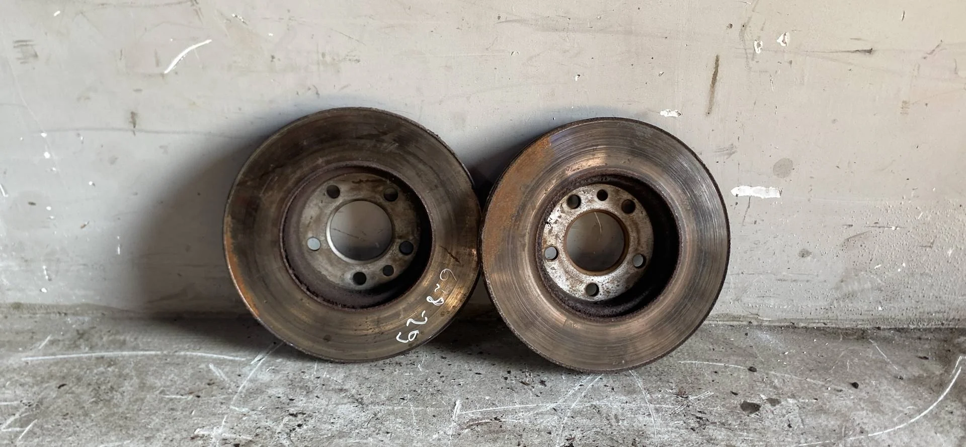 Диск тормозной задний Volkswagen Transporter T5