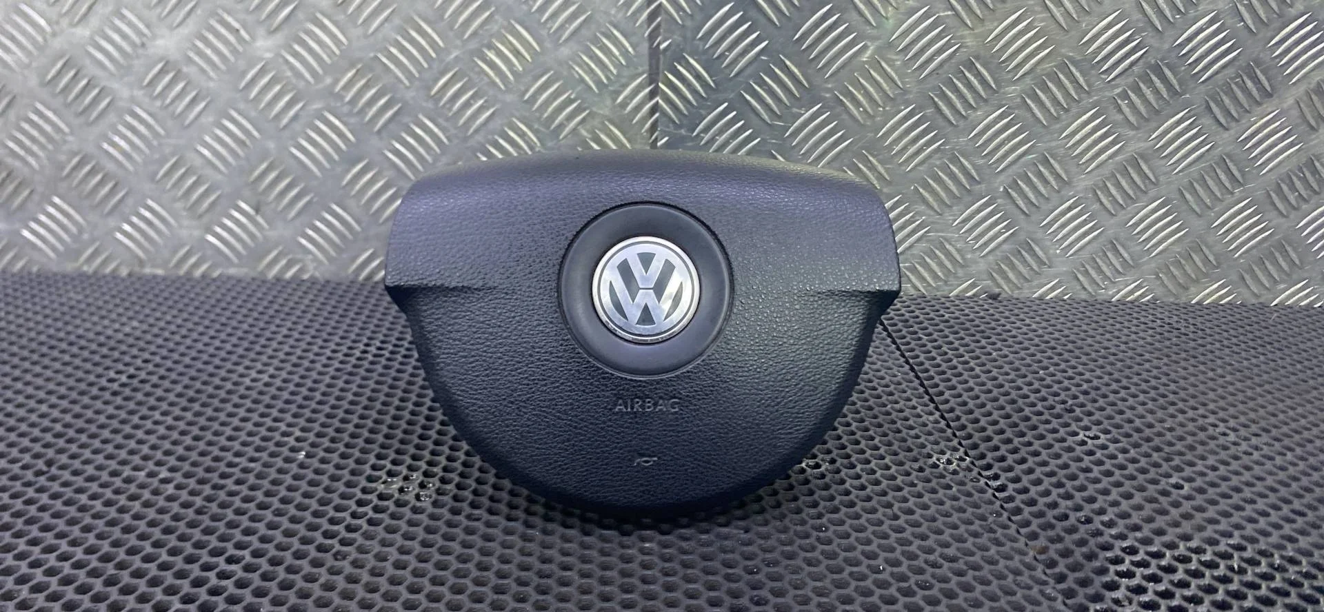 Подушка безопасности водителя Volkswagen T5