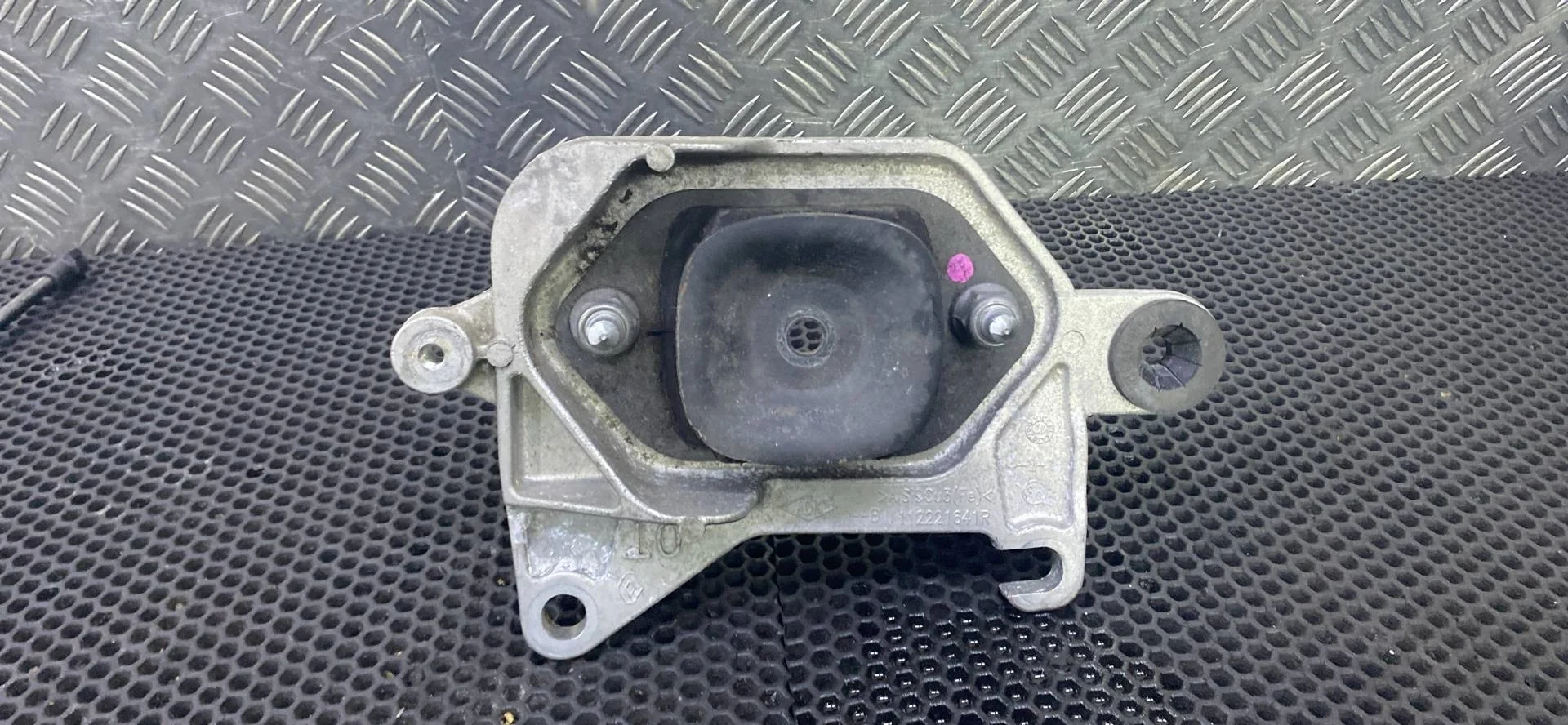 Подушка крепления КПП левая Nissan Qashqai J11