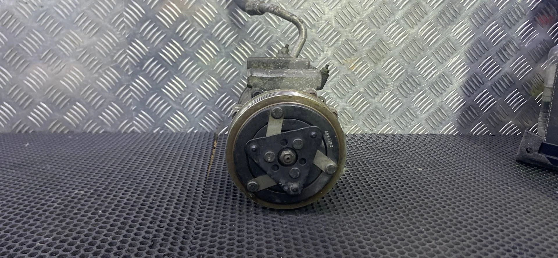 Компрессор кондиционера Peugeot Partner рест.