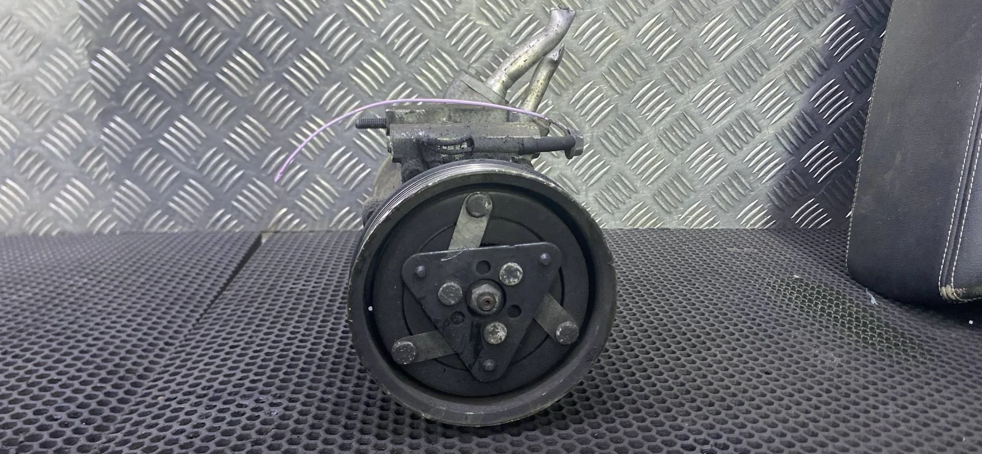 Компрессор кондиционера Renault Clio 2 2-й рест.