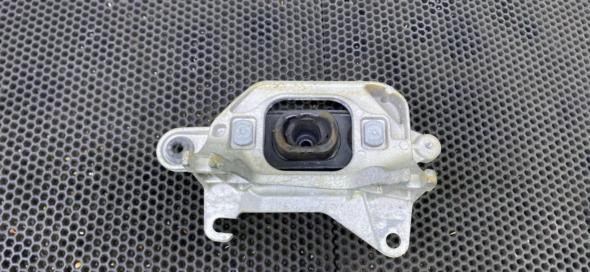 Подушка крепления КПП левая Nissan Qashqai J11