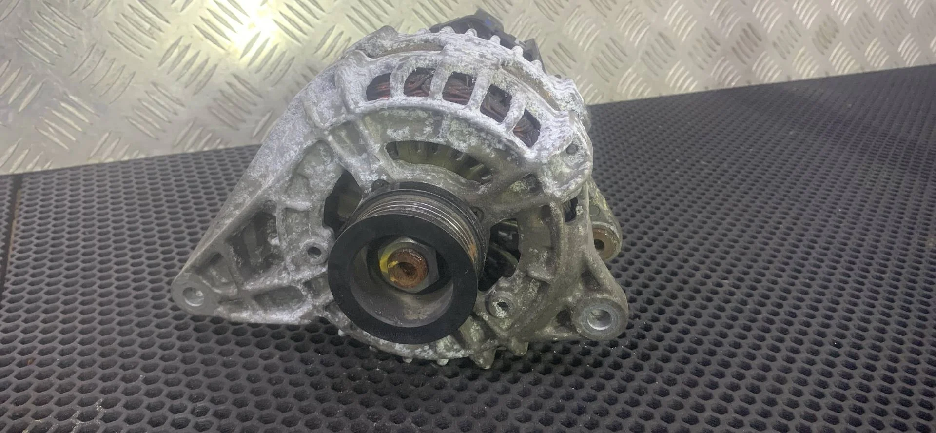 Генератор Mercedes-Benz CLA C117 (2013 - 2016)