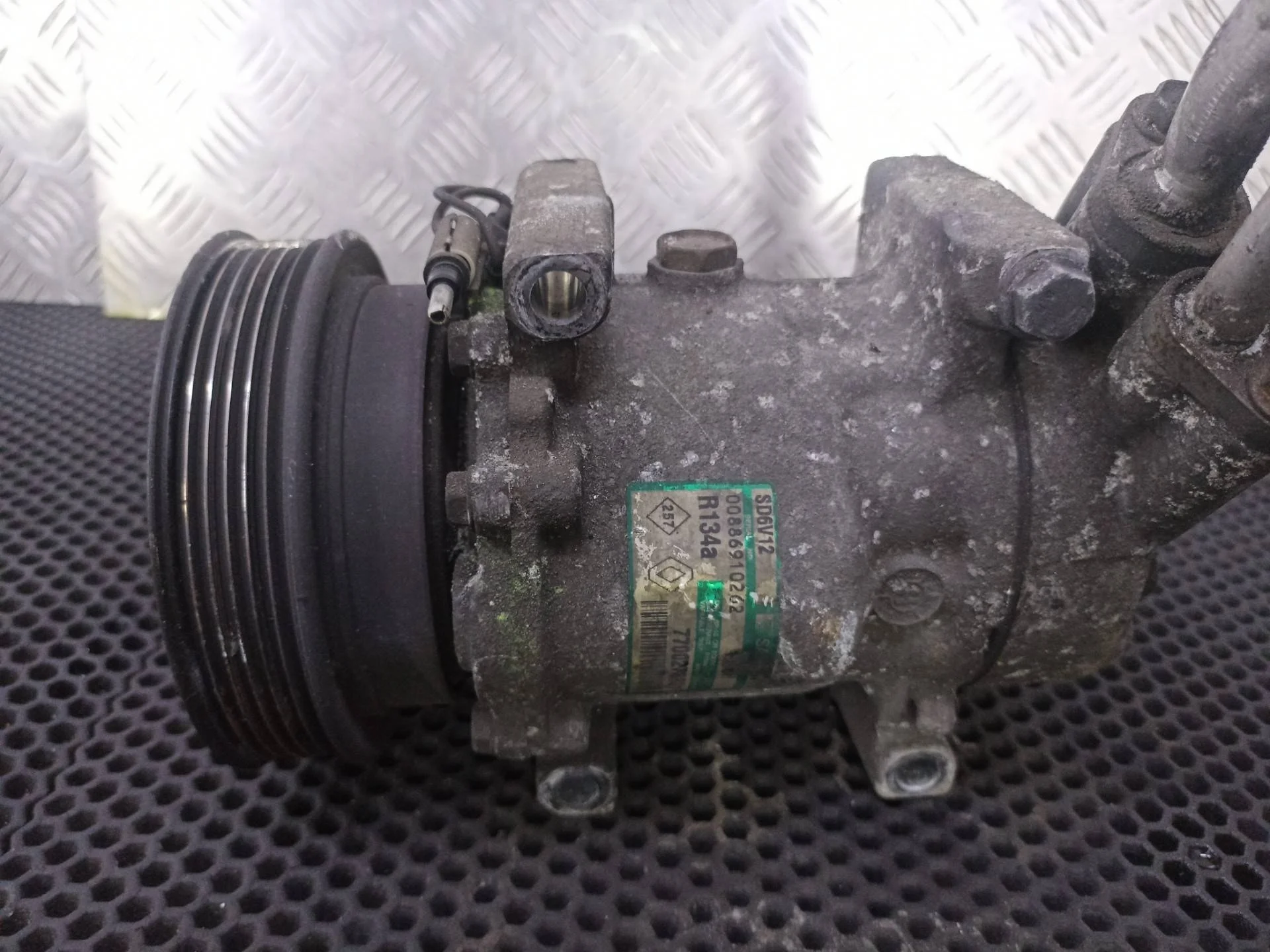 Компрессор кондиционера Renault Clio 2 рест. 2003