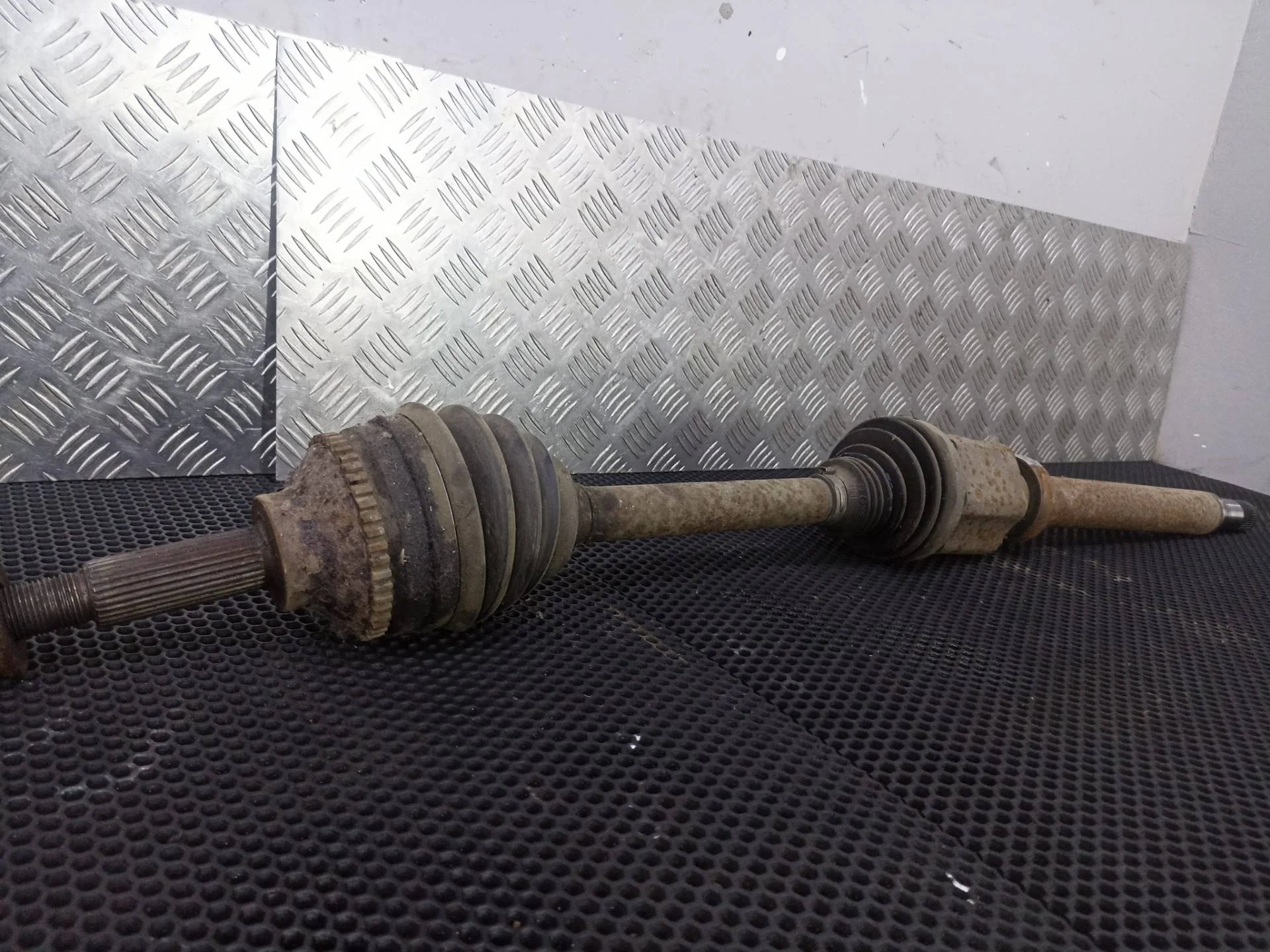 Полуось передняя правая Ford Transit 7 2012