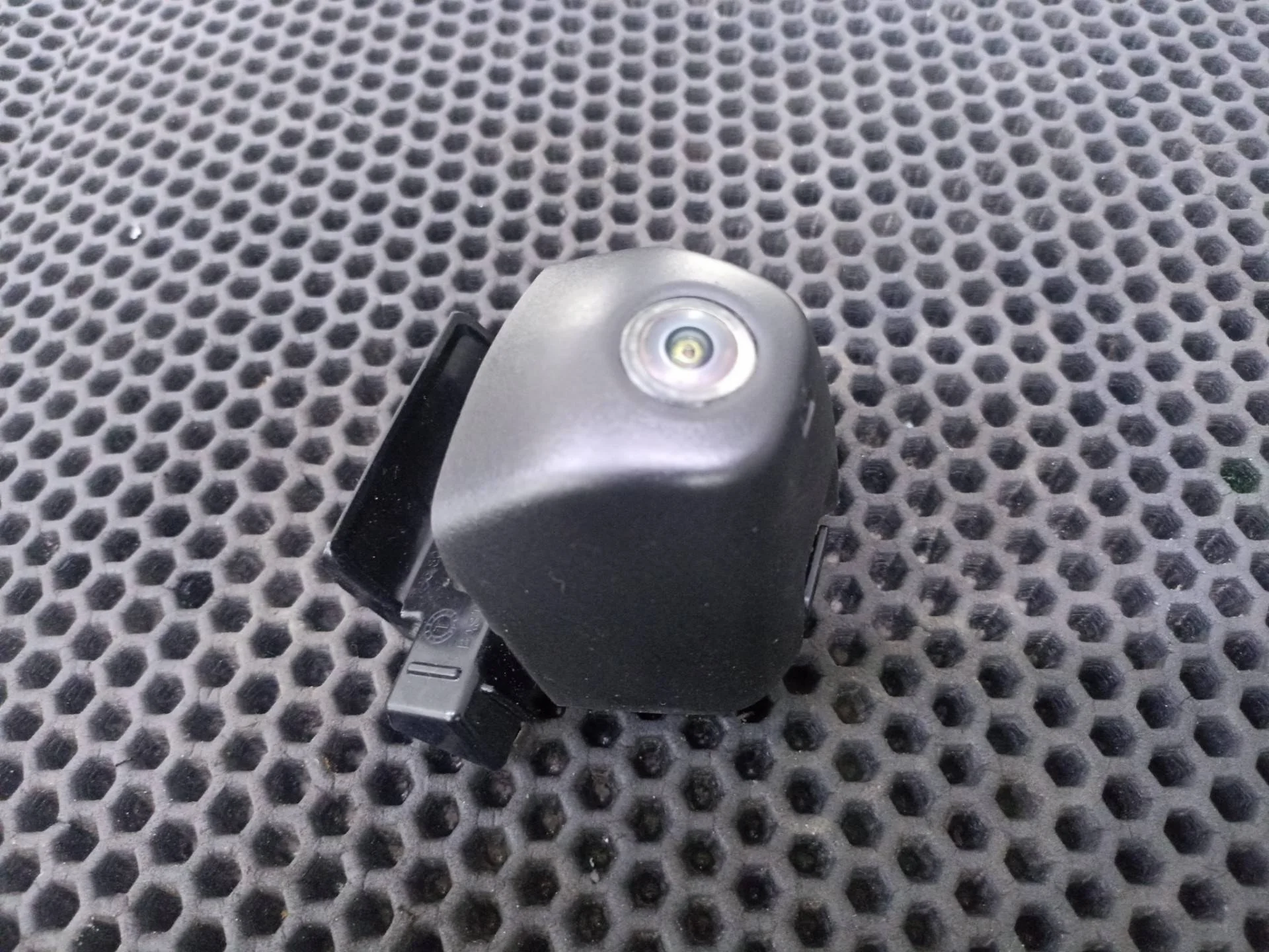 Камера передняя Porsche Cayenne 958 рест. 2016