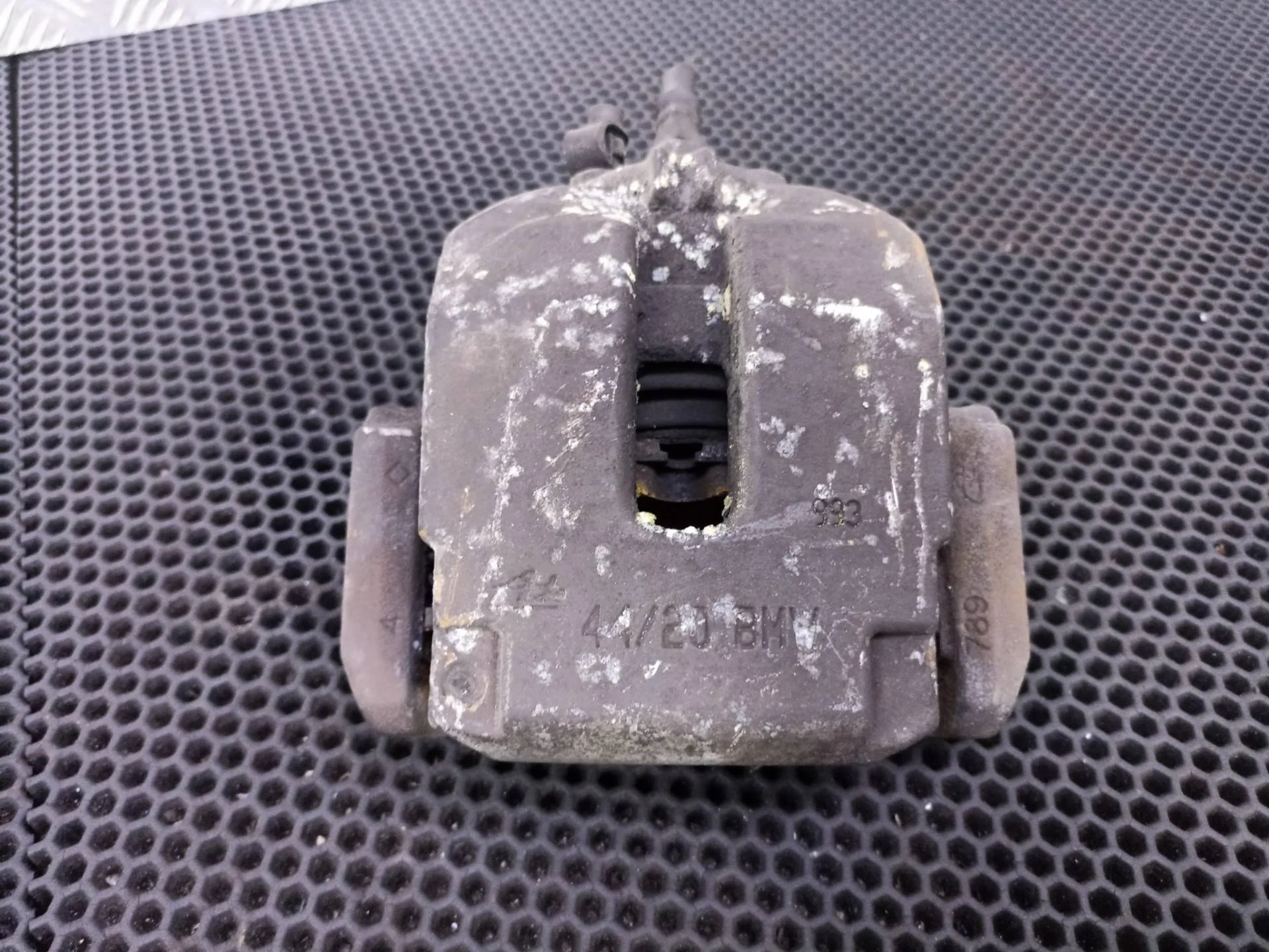 Суппорт тормозной задний левый BMW X5 E70 рест.