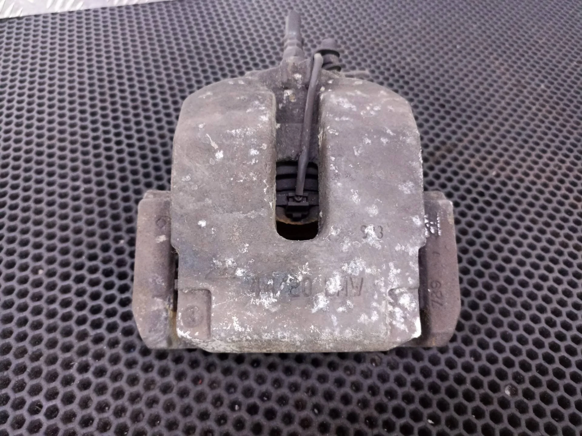 Суппорт тормозной задний правый BMW X5 E70 рест.