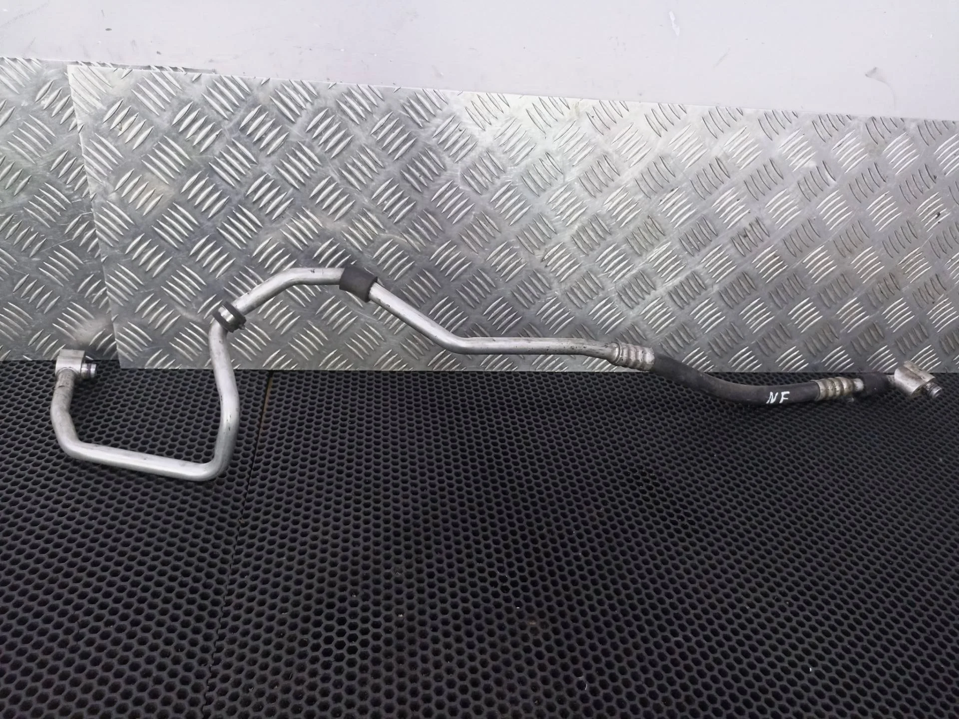 Трубка кондиционера Volkswagen Touareg 2 2014