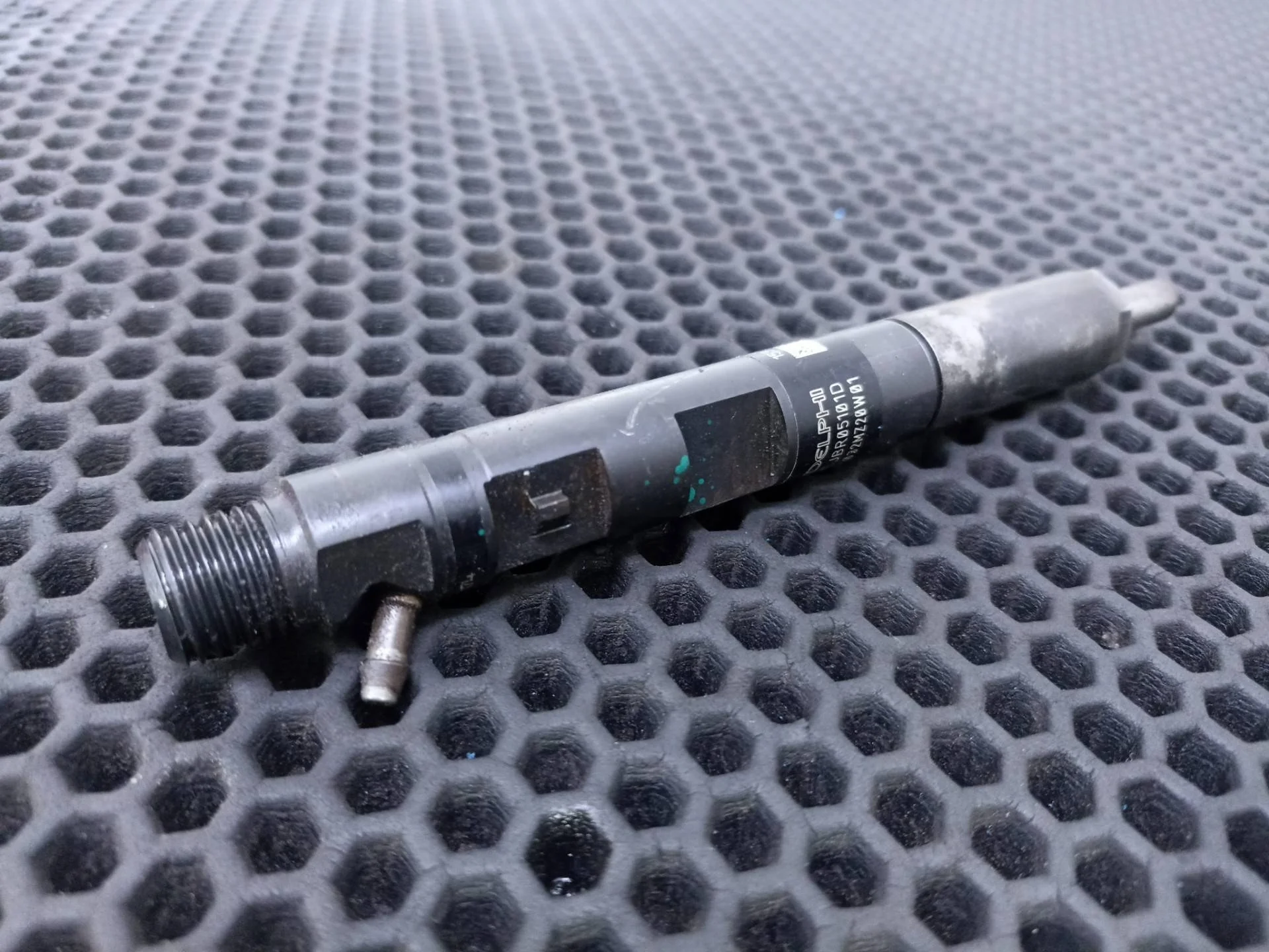 Форсунка топливная Renault Clio 3 2009 8200676774