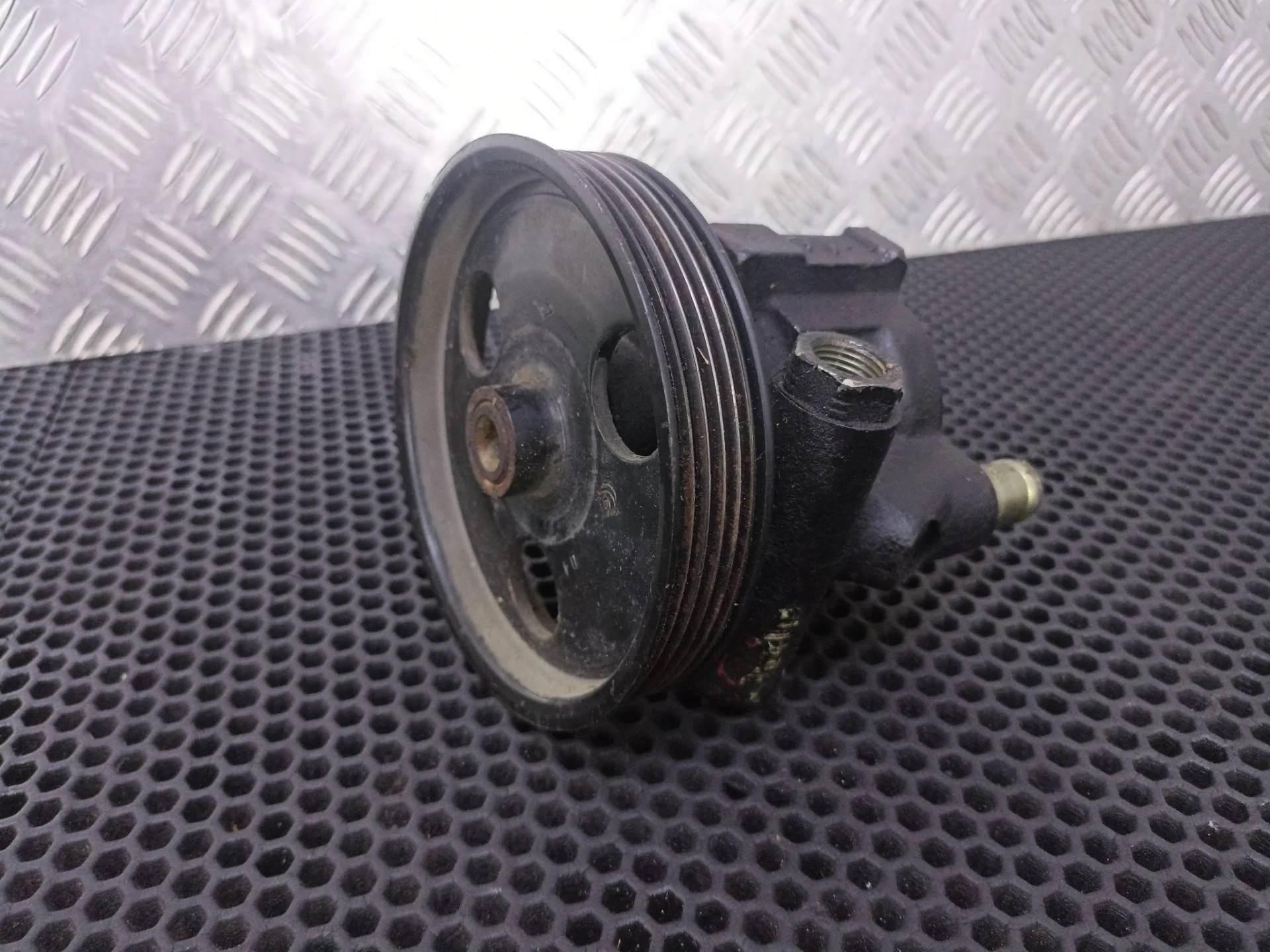 Насос гидроусилителя руля Renault Megane рест.