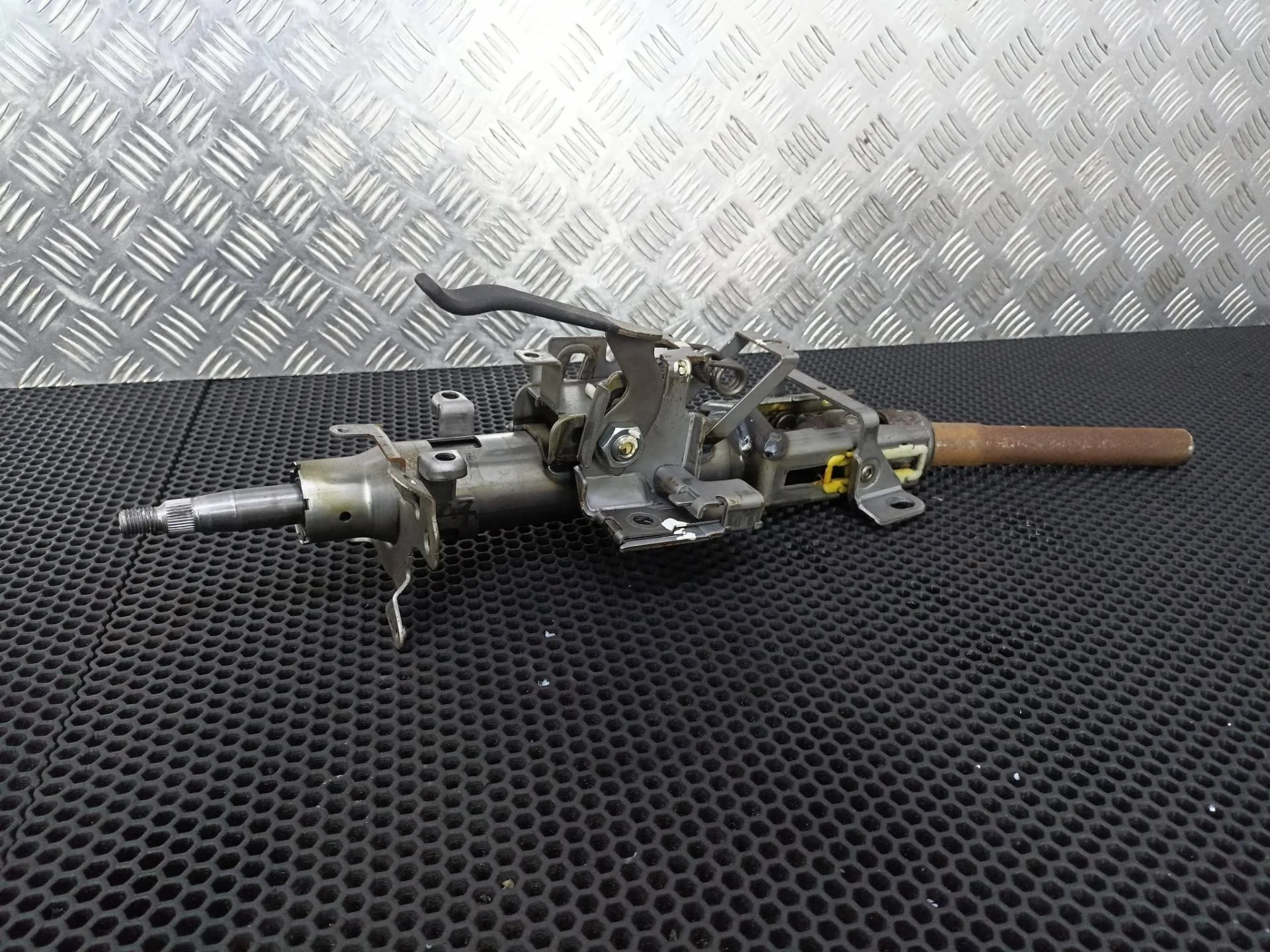 Рулевая колонка Mazda 6 2005 GR1L32100D