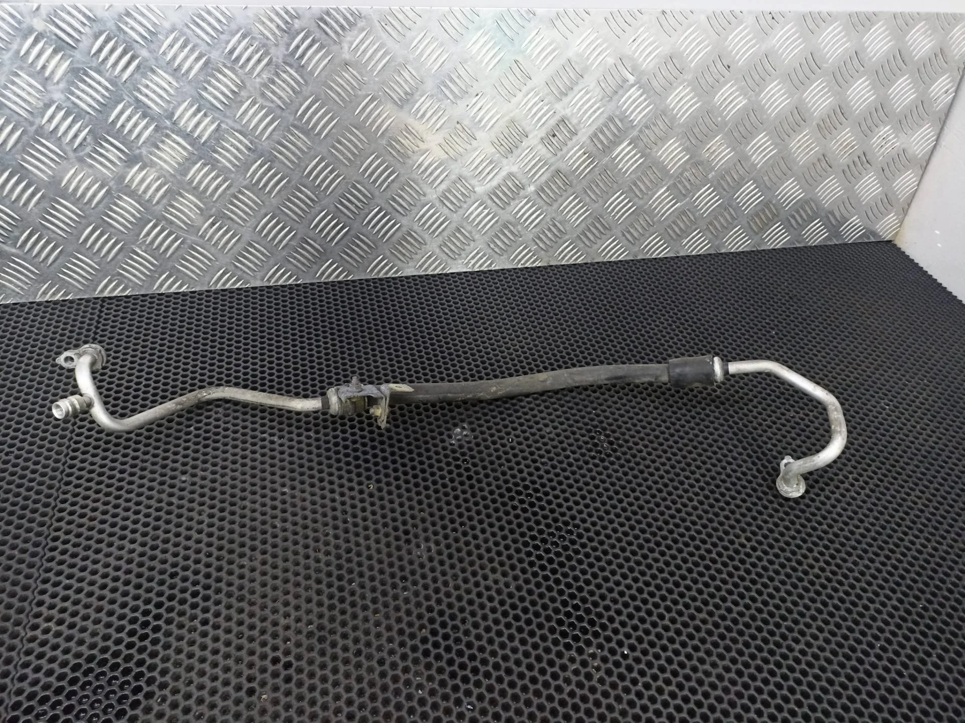 Трубка кондиционера Mazda 6 2005 GJ6A61461