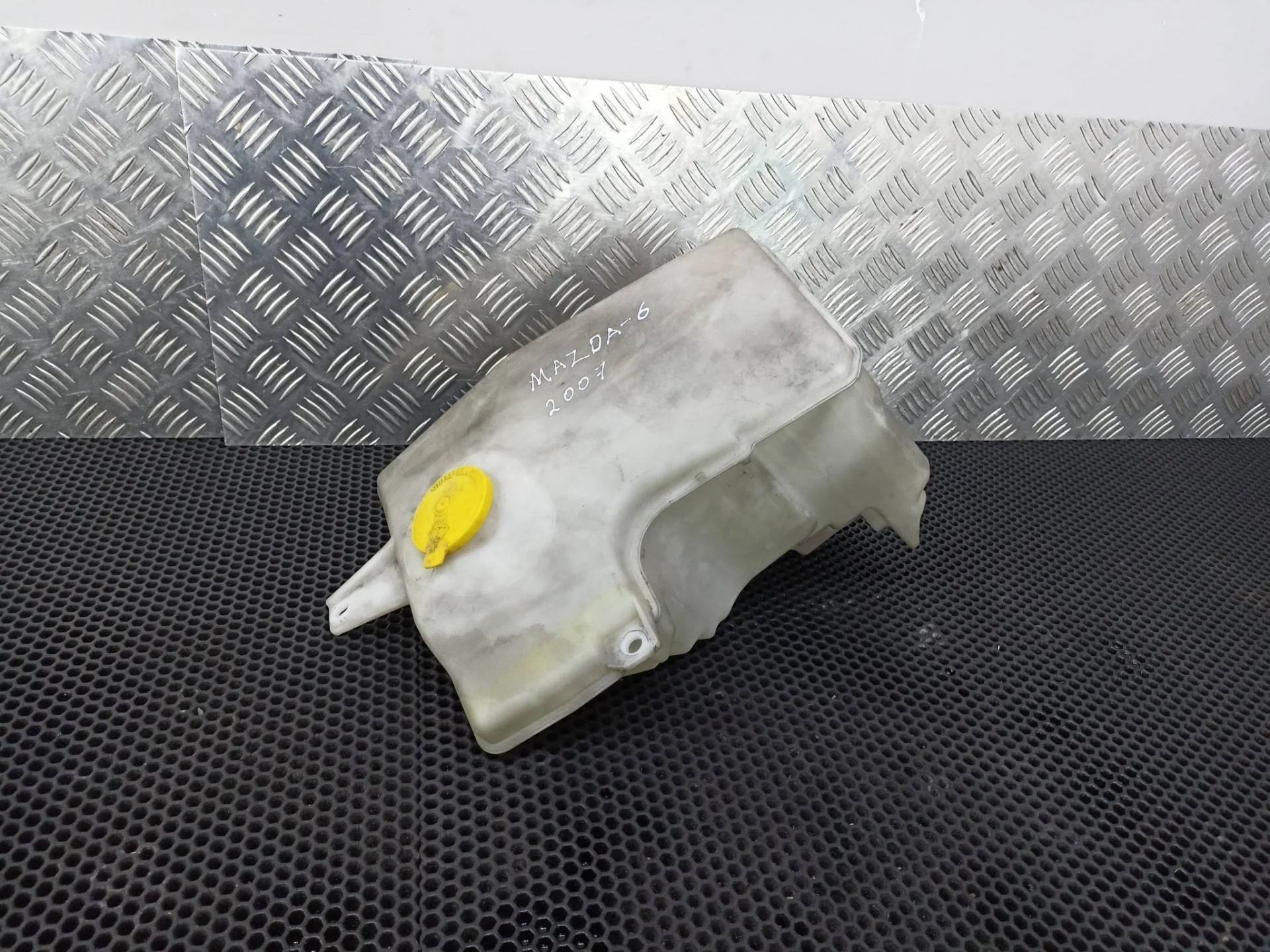 Бачок омывателя Mazda 6 2004 855341054