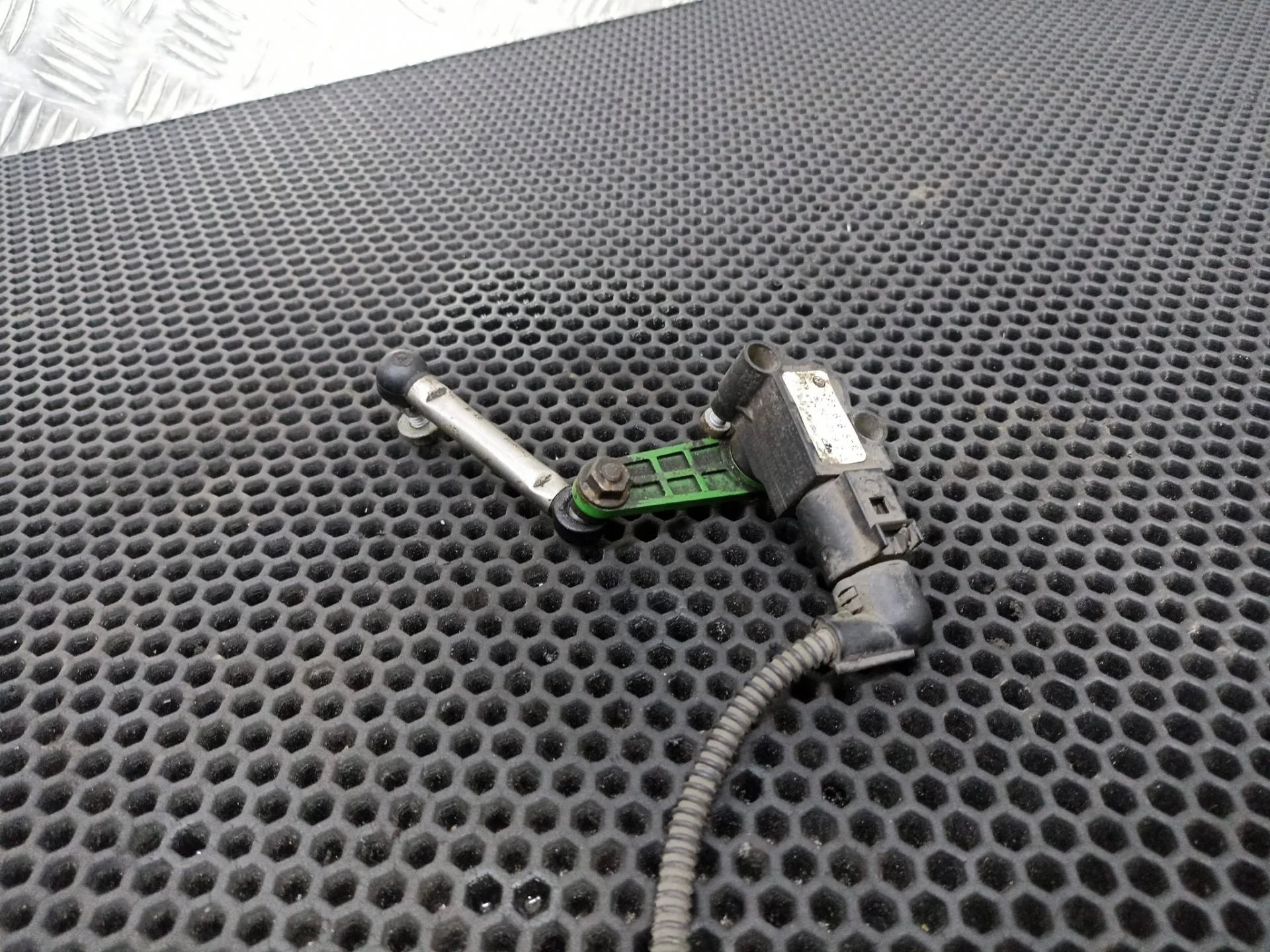 Датчик дорожного просвета Porsche Cayenne