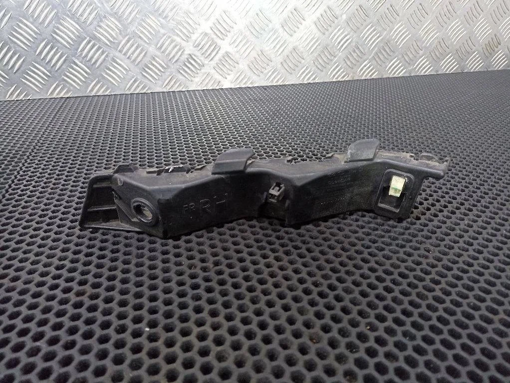 Кронштейн крепления бампера переднего Kia Sportage