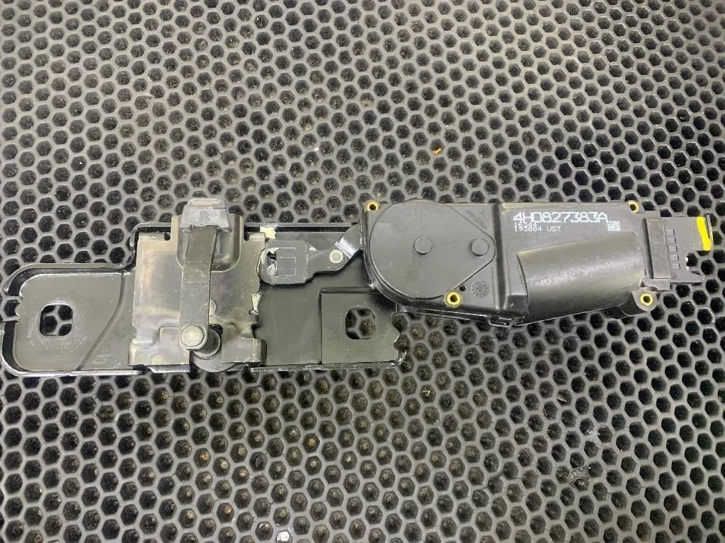 Датчик положения багажника / двери Bentley 2