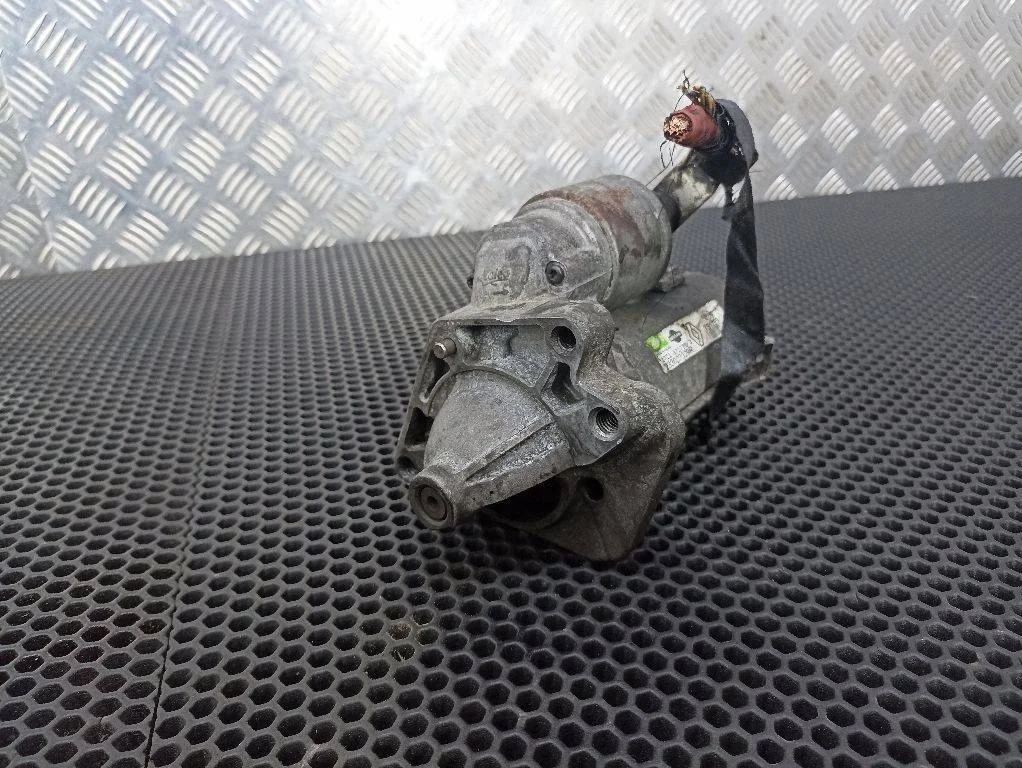 Стартер Renault Megane 2 рест. 2012 233003329R