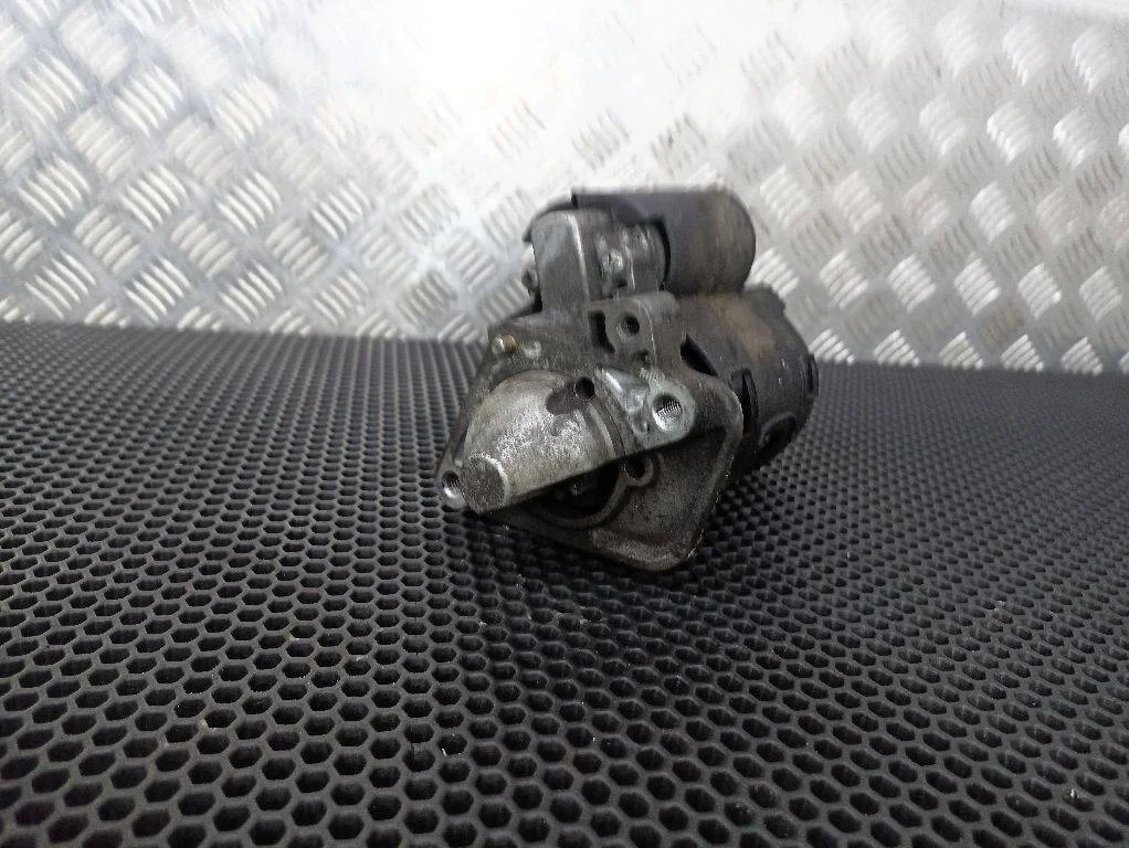 Стартер Renault Megane 2 2006 8200306595