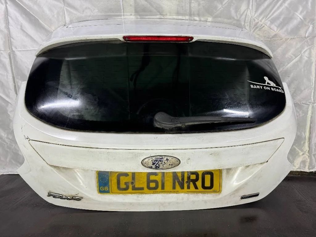 Крышка багажника Ford Focus 3 2013 1838957