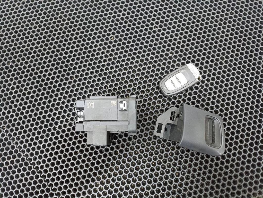 Замок зажигания Audi A4 B8 2010 8K0909131D