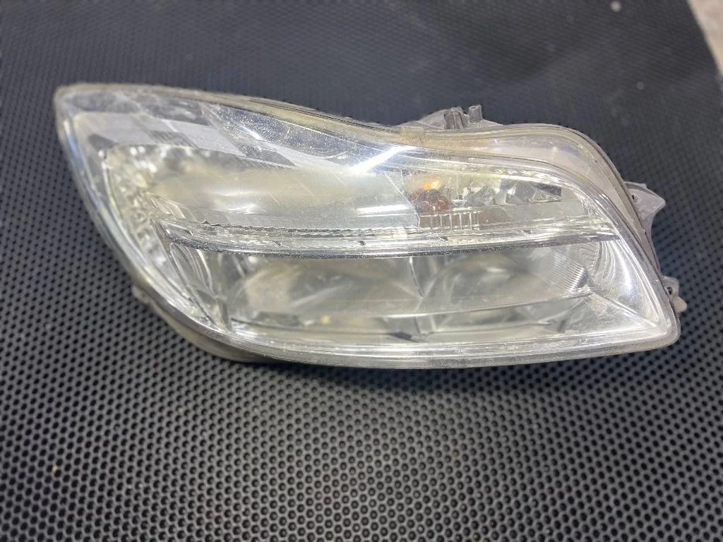 Фара правая Opel Insignia A 2011 13226781
