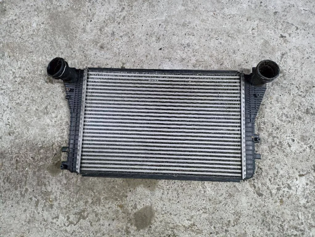 Интеркулер Volkswagen Passat B6 2007 1K0145803A