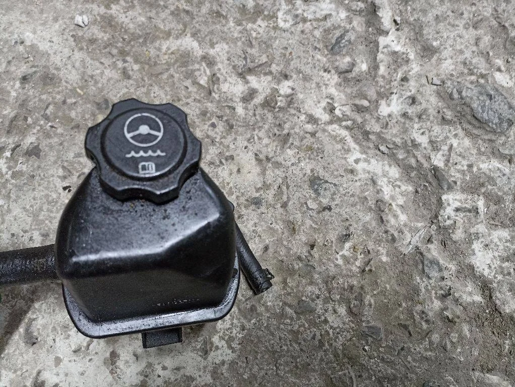 Бачок гидроусилителя Opel Insignia A 2010 13278247