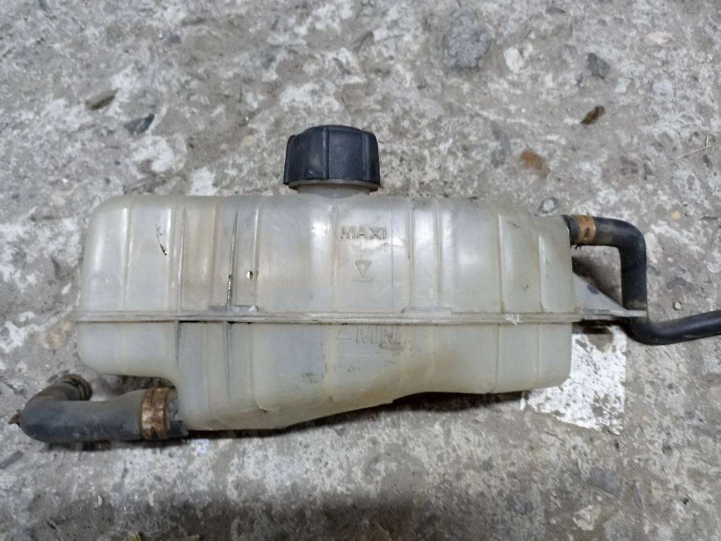 Бачок расширительный Renault Clio 3 2009