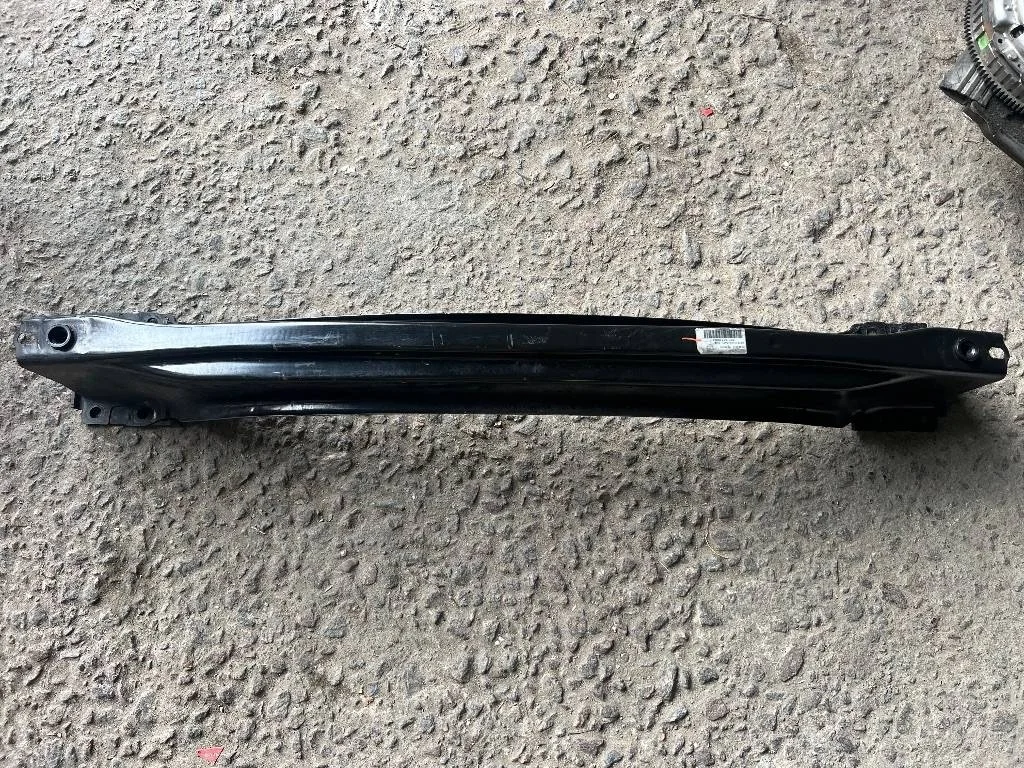 Усилитель заднего бампера Porsche Cayenne