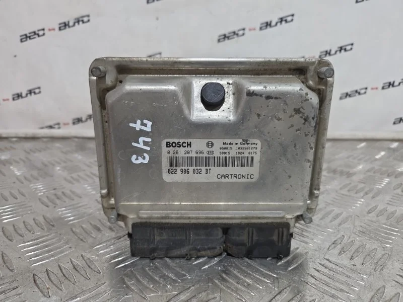 Блок управления двигателем Porsche Cayenne 2006 95561860200 955 M48.50