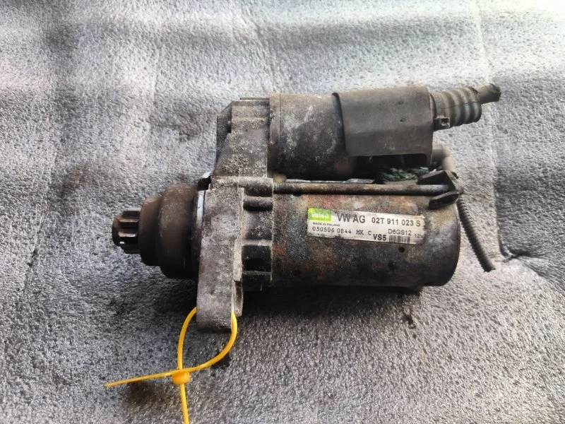 Стартер Volkswagen Golf BCA