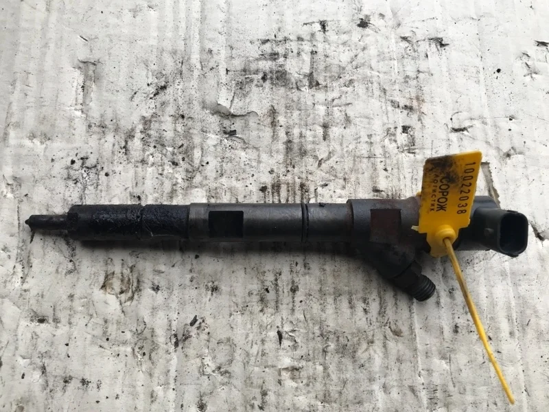 Форсунка топливная KIA Sorento D4CB