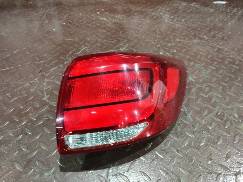 Фонарь задний правый KIA Sportage 3 2014