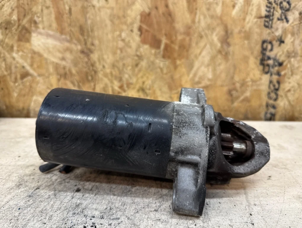 Стартер Audi A4 ASN