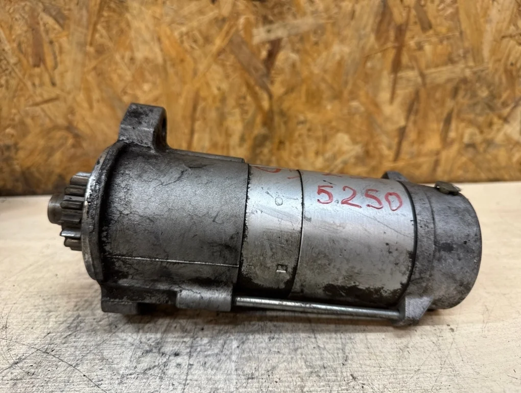 Стартер Volkswagen Touareg NF CRCA