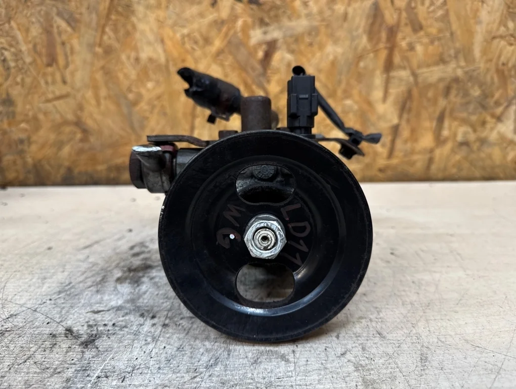 Насос гидроусилителя руля KIA Rio 2 G4EE