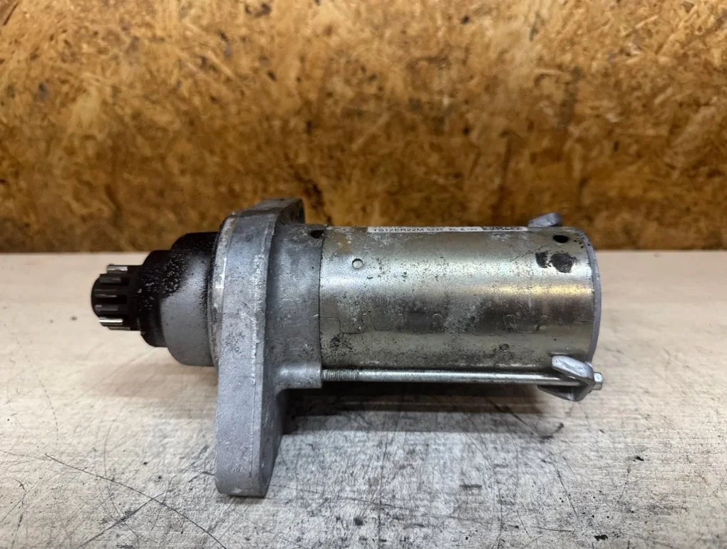 Стартер Skoda Octavia CAXA